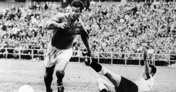 Just Fontaine, huyền thoại bóng đá Pháp qua đời