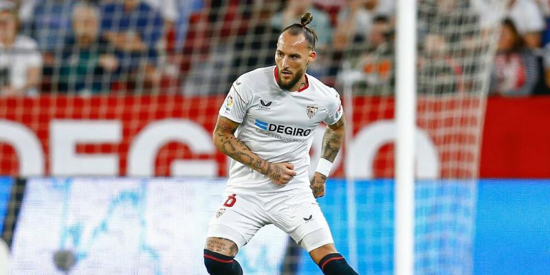 Tiểu sử Nemanja Gudelj - Một tiền vệ đa năng và đáng ngưỡng mộ