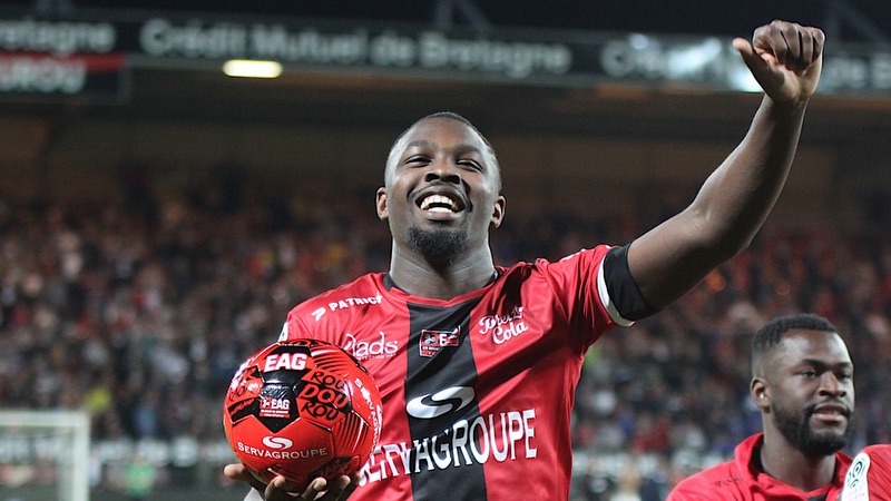 Cầu thủ Marcus Thuram - Tài năng hạn chế nhưng may mắn